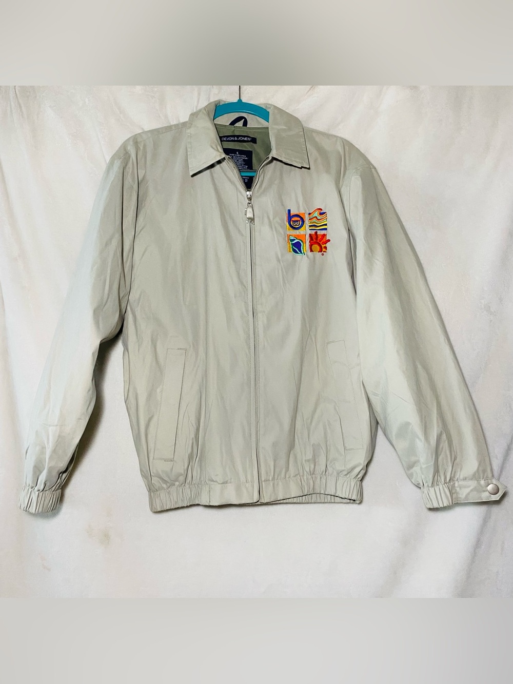 Devon & Jones Light Beige Windbreaker Jacket with Colorful Embroidered LOGO S